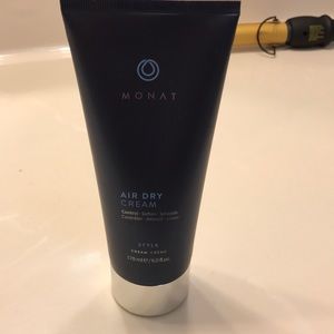Monat air dry cream